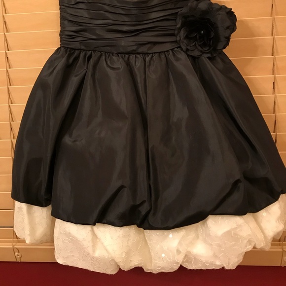 Cocktail Dress - Picture 2 of 5